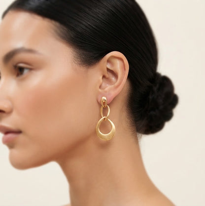Long Golden Interlinked Teardrop Set