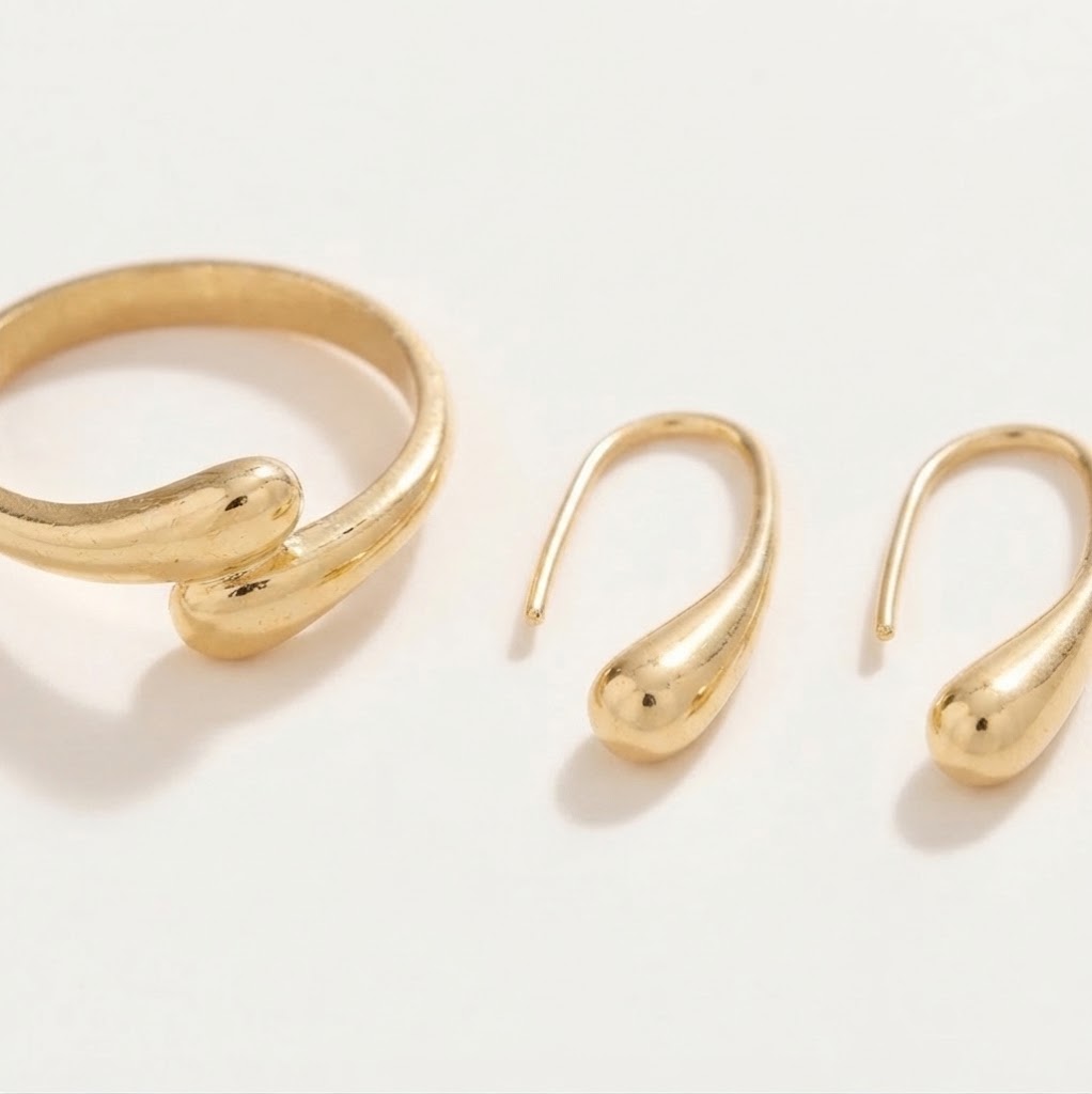 Mini Golden Teardrop Jewelry set